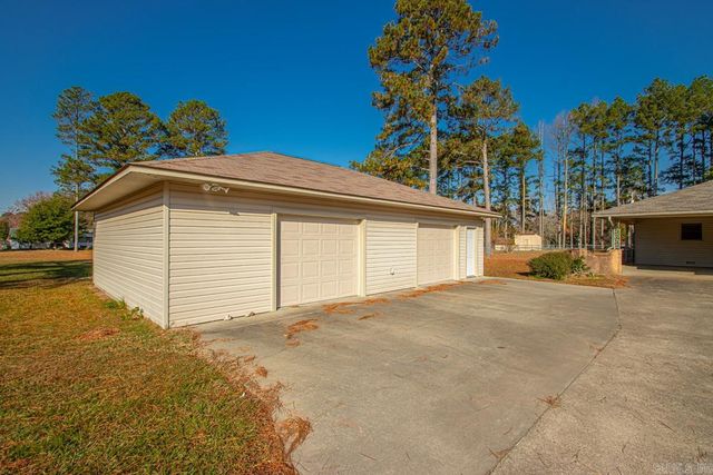 148 Windcrest Drive, Malvern, AR 72104