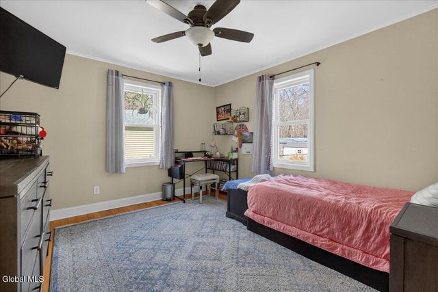 19 Fredericks Road, Glenville, NY 12302