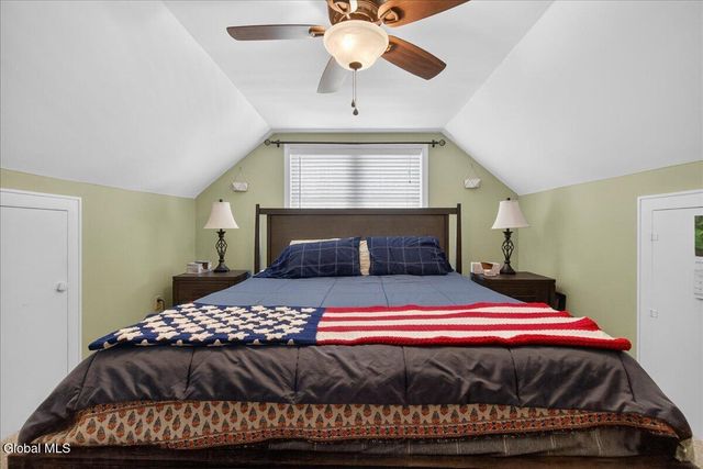 19 Fredericks Road, Glenville, NY 12302