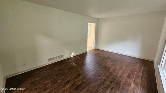 4117 Nachand Ln, Louisville, KY 40218