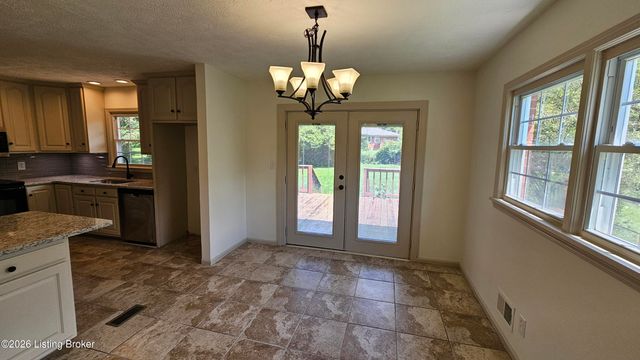 4117 Nachand Ln, Louisville, KY 40218