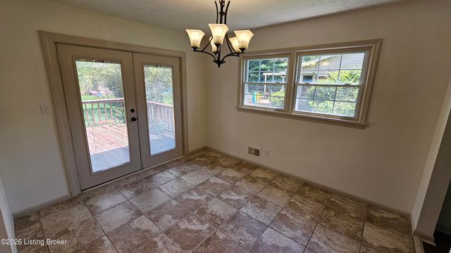 4117 Nachand Ln, Louisville, KY 40218