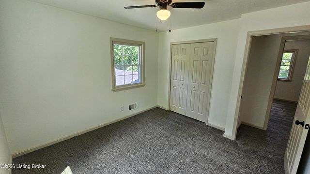 4117 Nachand Ln, Louisville, KY 40218