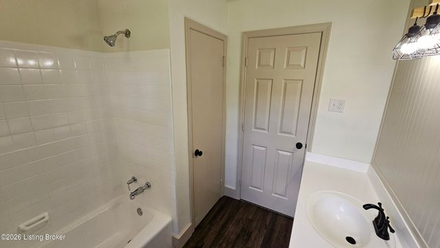 4117 Nachand Ln, Louisville, KY 40218