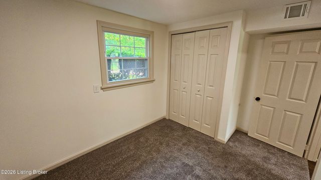 4117 Nachand Ln, Louisville, KY 40218