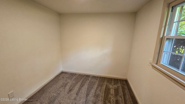 4117 Nachand Ln, Louisville, KY 40218