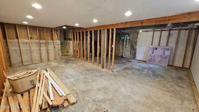 4117 Nachand Ln, Louisville, KY 40218