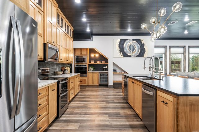 348 Traquil Ln, Glenwood, AR 71943