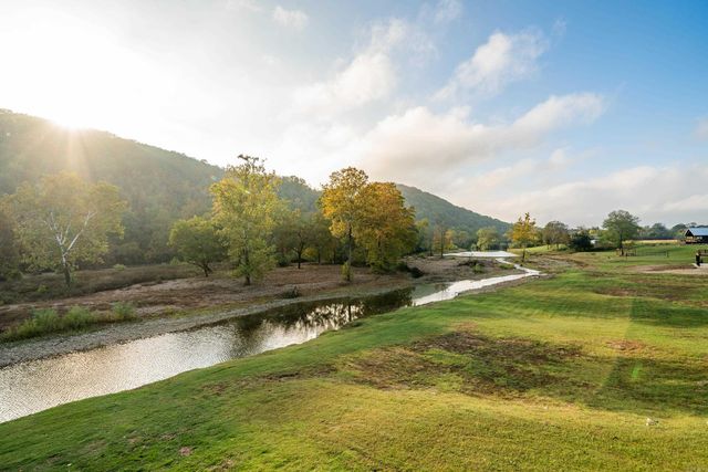 348 Traquil Ln, Glenwood, AR 71943