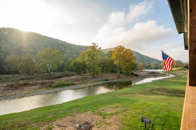 348 Traquil Ln, Glenwood, AR 71943