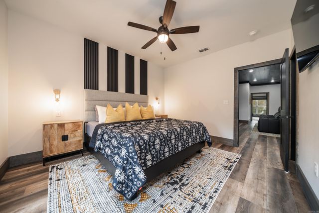 348 Traquil Ln, Glenwood, AR 71943