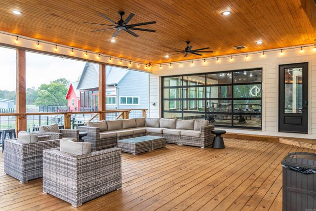 348 Traquil Ln, Glenwood, AR 71943