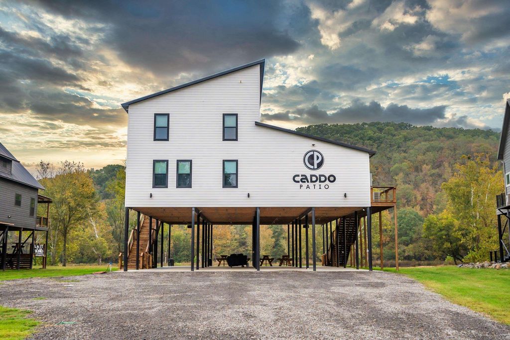 348 Traquil Ln, Glenwood, AR 71943