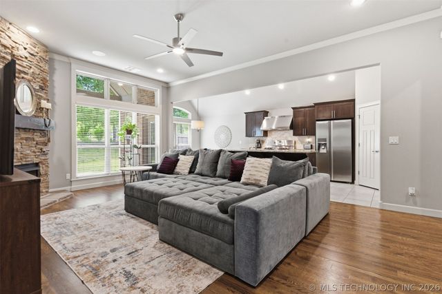 11008 S Sycamore Street, Jenks, OK 74037