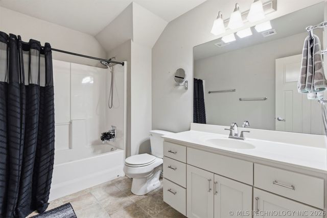 11008 S Sycamore Street, Jenks, OK 74037