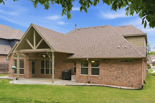 11008 S Sycamore Street, Jenks, OK 74037