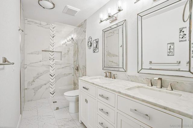 5241 Alamosa Park Dr, Oceanside, CA 92057