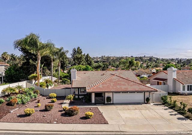 5241 Alamosa Park Dr, Oceanside, CA 92057