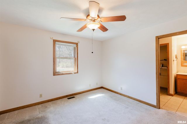 17643 Fowler School Road, Pittsburg, IL 62974