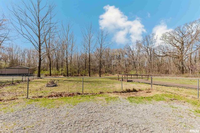 17643 Fowler School Road, Pittsburg, IL 62974