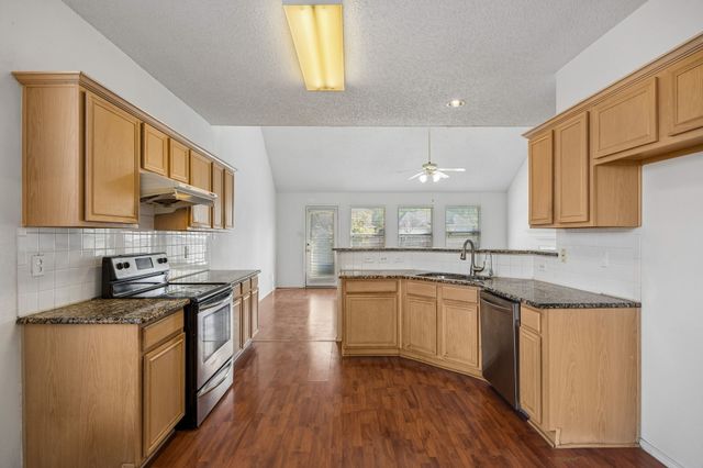 3900 SENNEN Circle, Plano, TX 75025