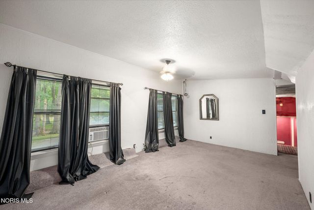 3604 Co Rd 2, Swanton, OH 43558