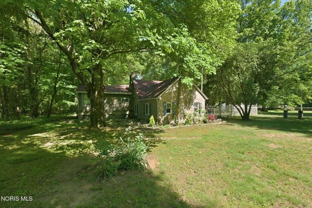 3604 Co Rd 2, Swanton, OH 43558