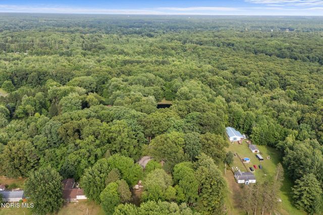 3604 Co Rd 2, Swanton, OH 43558