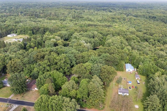 3604 Co Rd 2, Swanton, OH 43558