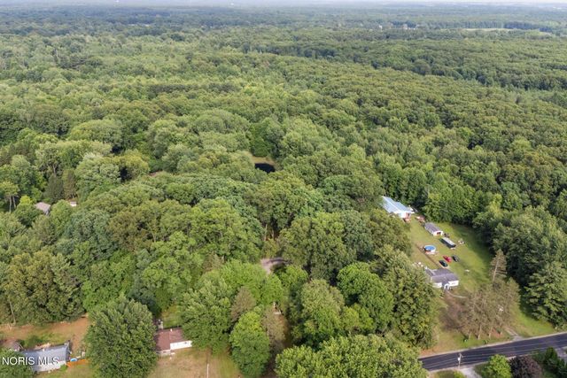 3604 Co Rd 2, Swanton, OH 43558