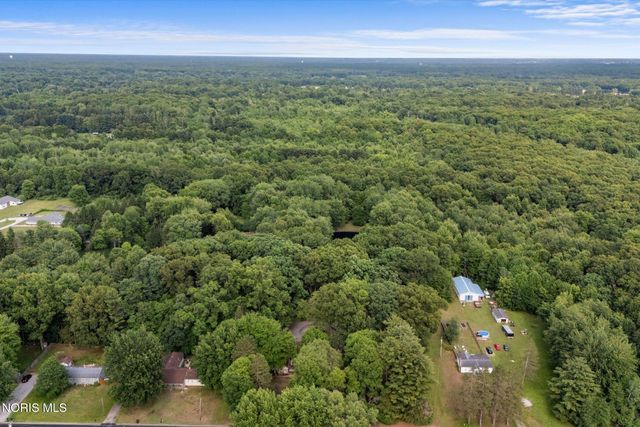 3604 Co Rd 2, Swanton, OH 43558