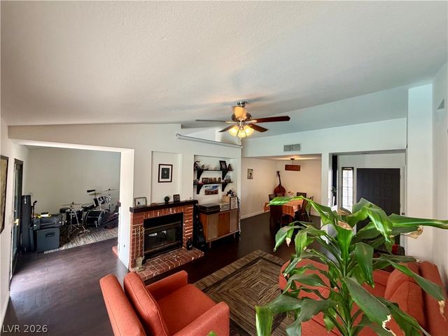 4861 Torrence Drive, Las Vegas, NV 89103