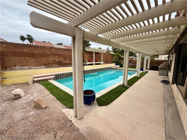 4861 Torrence Drive, Las Vegas, NV 89103