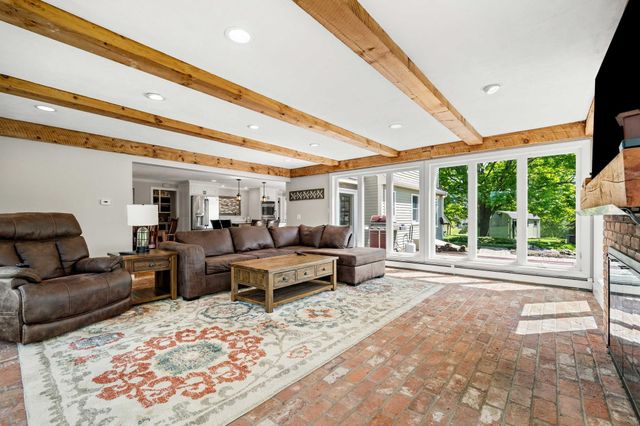 15 Prescott Lane, Hampton Falls, NH 03844