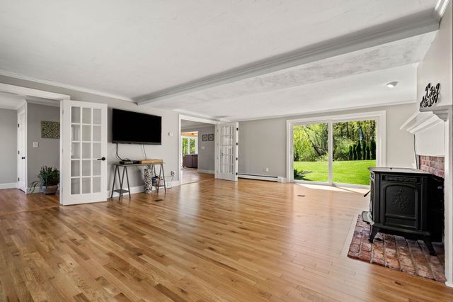 15 Prescott Lane, Hampton Falls, NH 03844
