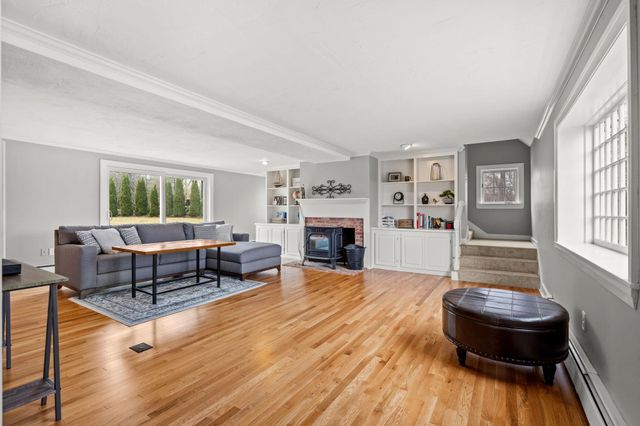 15 Prescott Lane, Hampton Falls, NH 03844