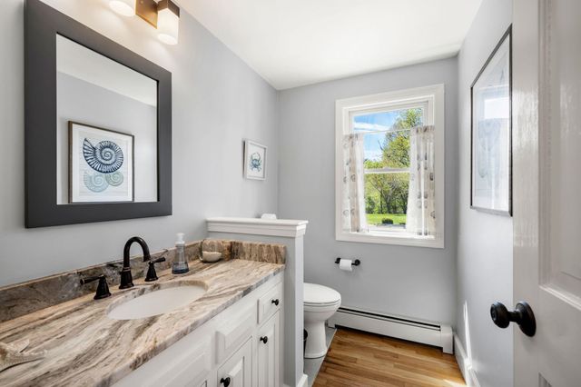 15 Prescott Lane, Hampton Falls, NH 03844