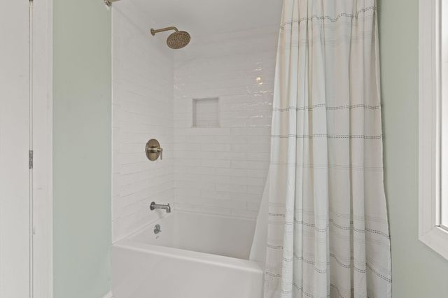 15 Prescott Lane, Hampton Falls, NH 03844