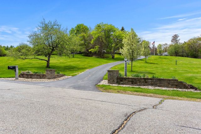 15 Prescott Lane, Hampton Falls, NH 03844