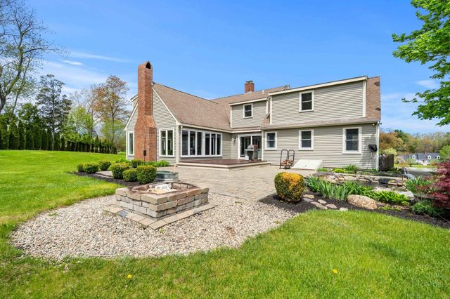 15 Prescott Lane, Hampton Falls, NH 03844