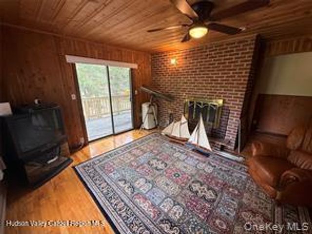 1441 Ulster Heights Road, Ellenville, NY 12428