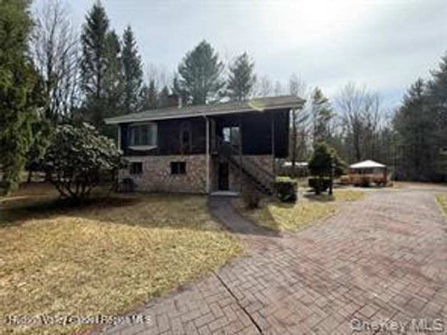1441 Ulster Heights Road, Ellenville, NY 12428