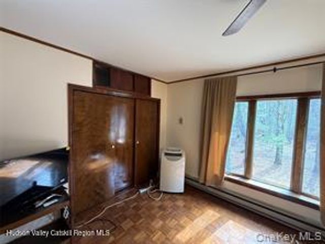 1441 Ulster Heights Road, Ellenville, NY 12428