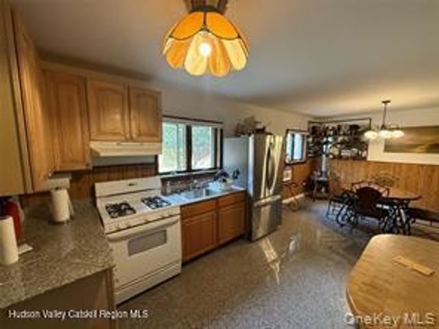 1441 Ulster Heights Road, Ellenville, NY 12428