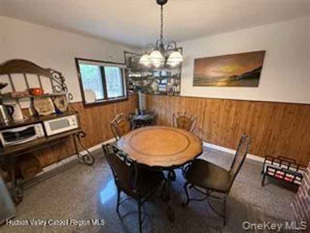 1441 Ulster Heights Road, Ellenville, NY 12428