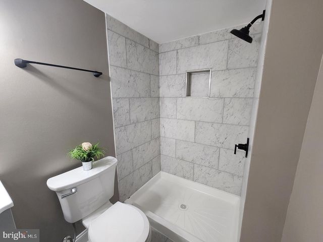 1136 N CAREY ST, Baltimore, MD 21217