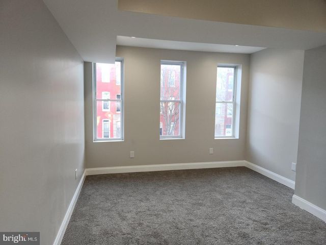 1136 N CAREY ST, Baltimore, MD 21217