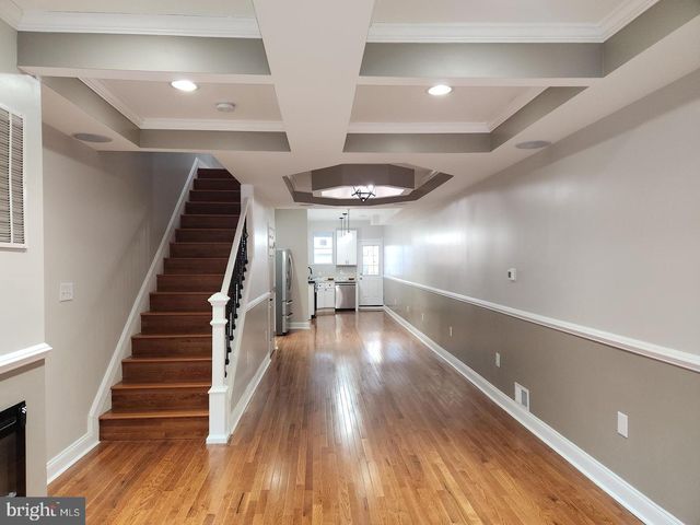 1136 N CAREY ST, Baltimore, MD 21217