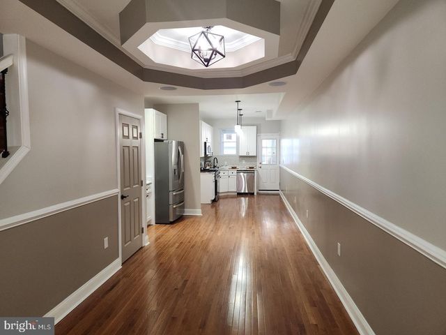1136 N CAREY ST, Baltimore, MD 21217