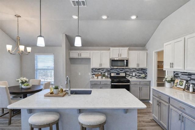 6805 NW 157th Terrace, Edmond, OK 73013